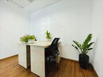Văn phòng nhỏ Đà Nẵng với 6 m2 và 2 chỗ ngồi