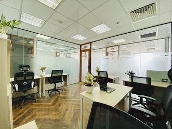Văn phòng nhỏ Quận 1 với 15 m2 và 7 chỗ ngồi