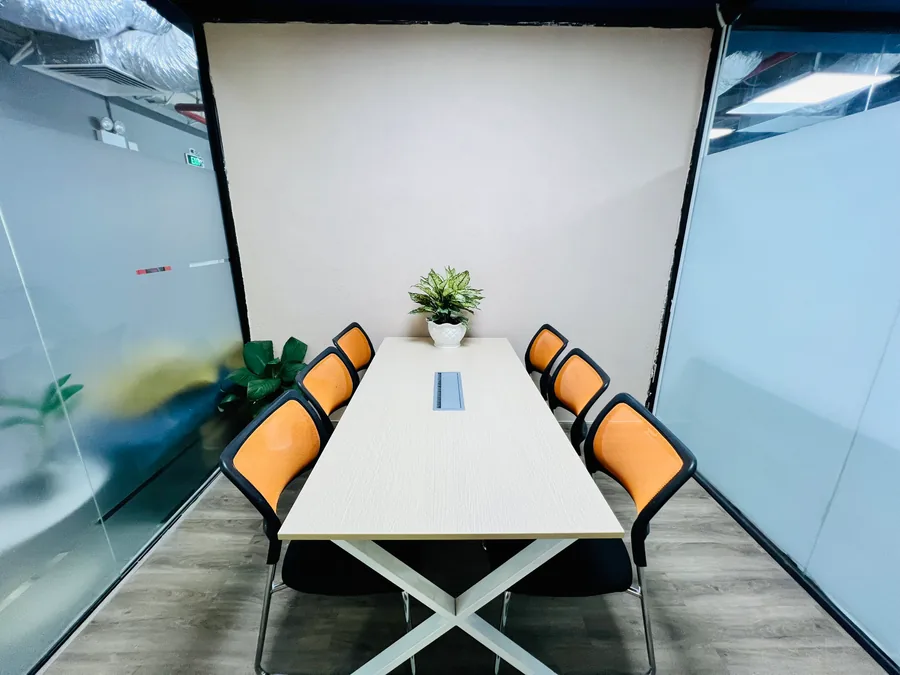 Phòng họp thực tế tại một cơ sở 5SOffice ở TP.HCM